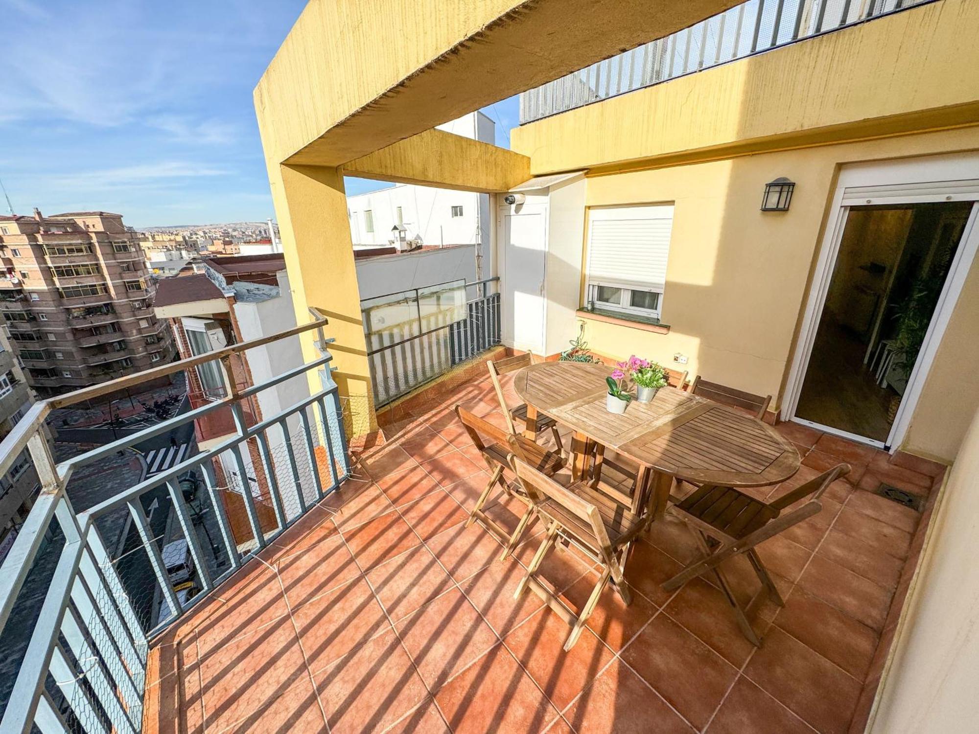 El Puente Del Pilar Comotucasa Saragossa Exterior foto